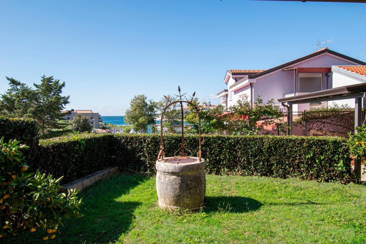 Holiday Apartment 50M From The Beach Pjescana Uvala Eksteriør billede