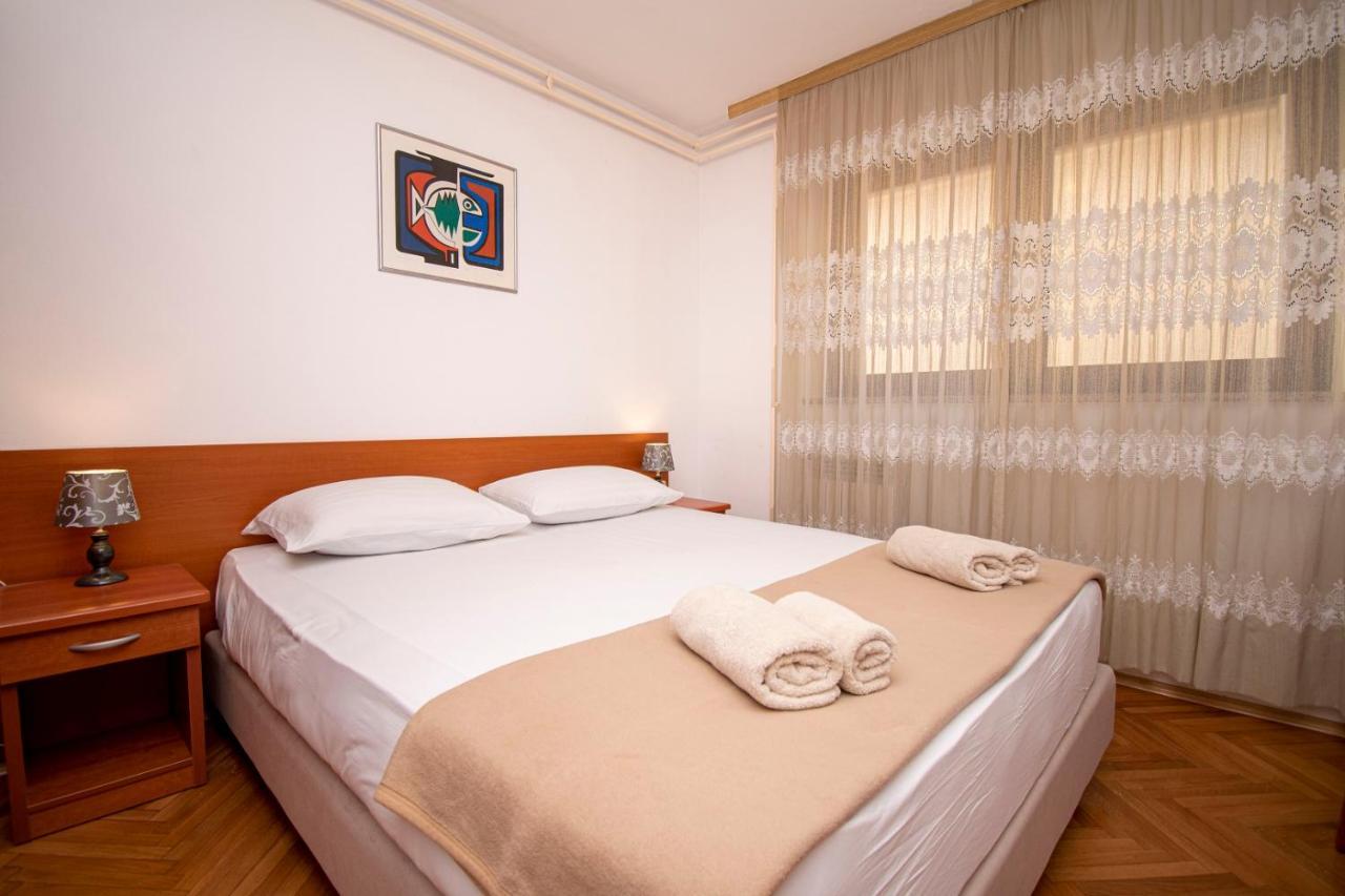 Holiday Apartment 50M From The Beach Pjescana Uvala Eksteriør billede